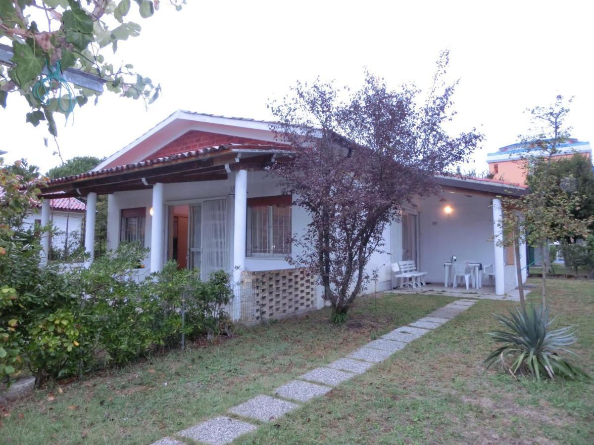Villa Maila Бибионе Экстерьер фото